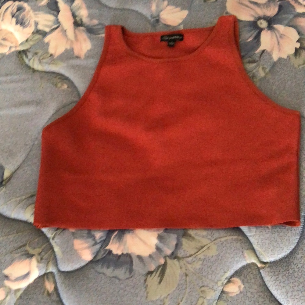 New crop top